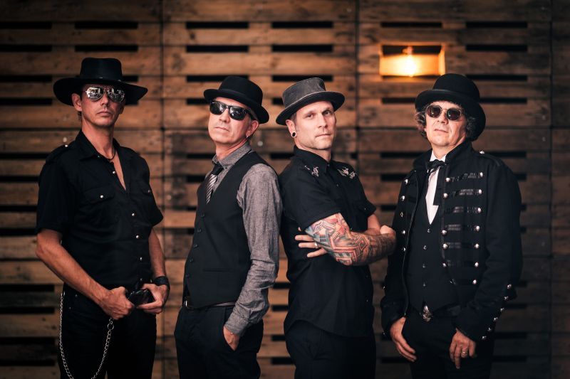 Tony Dynamite and the shooting beavers