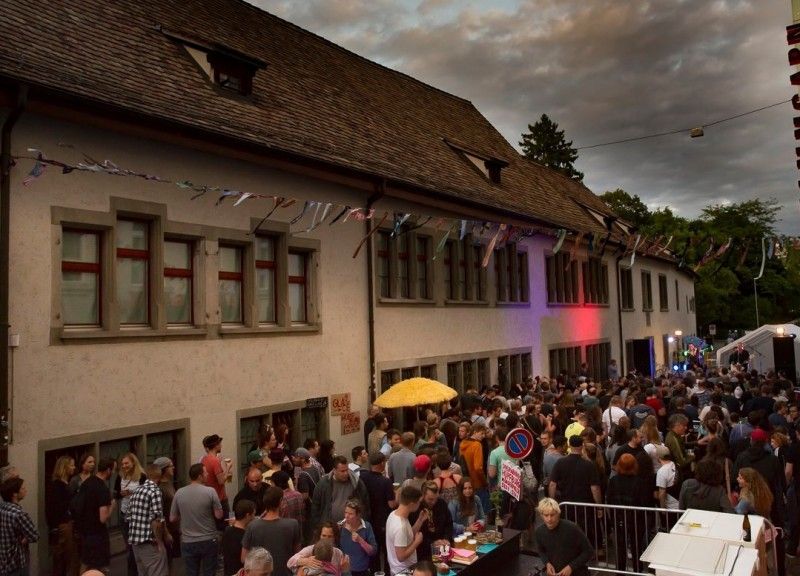TapTab Saisonschluss Hinterhof-Fest