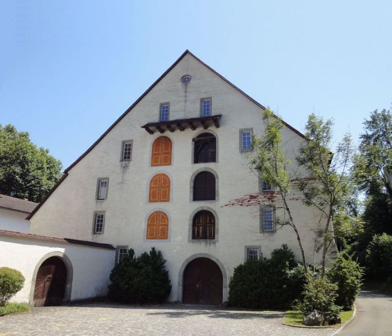 Frau schafft. Alltag zwischen Küche und Konventionen