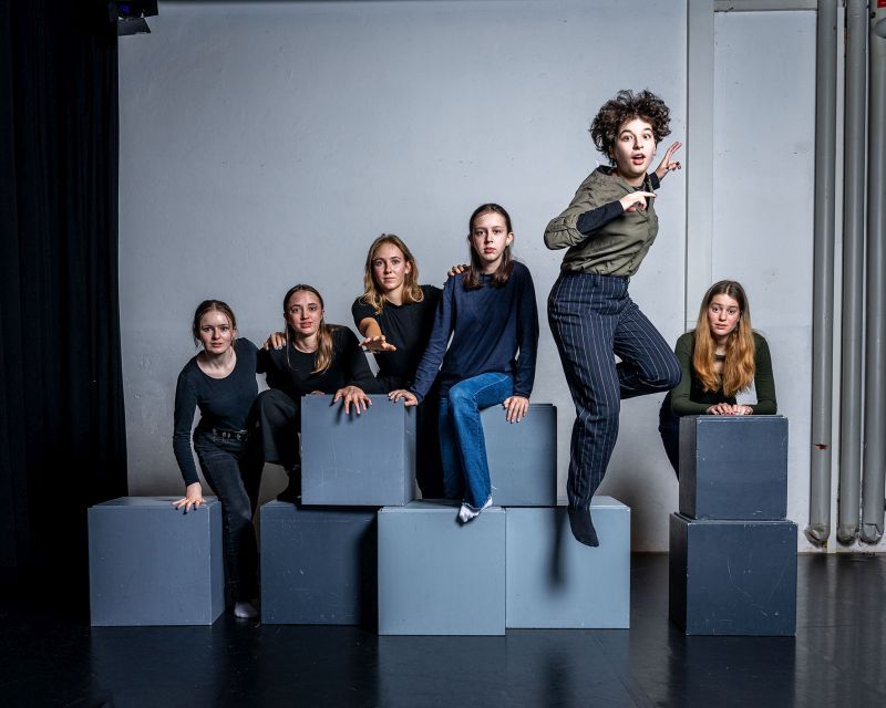 Jugendclub Momoll Theater –  «Über Mut»
