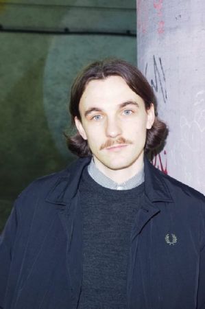 Kaleb Erdmann – «Die Ausweichschule»