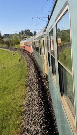 Mit dem Nostalgiezug ins Glarnerland