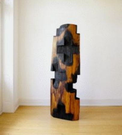 Aus dem Stamm - Die Sinnlichkeit des Materials - Holzskulptur heute