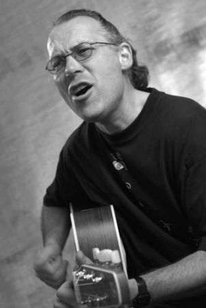 Aernschd Born – Dr Glood – Oliver Blessinger
