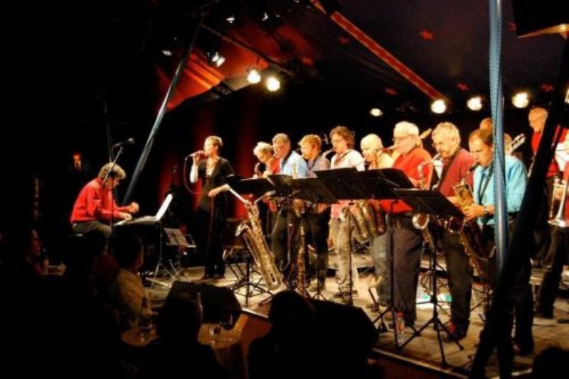 tonuM - die Big Band