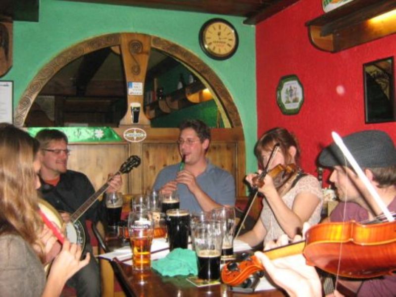 Irish Live Music Session