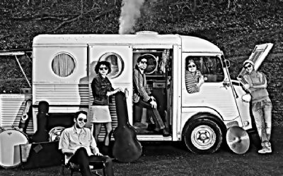 The Hendersens (SH)