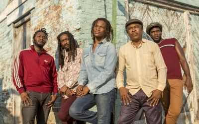 Raging Fyah (JAM) & Stick Figure (USA)