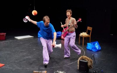 Theater Sgaramusch - «Urknall»