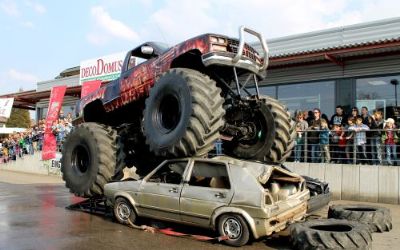 XXXXXXL US Monster Truck Show